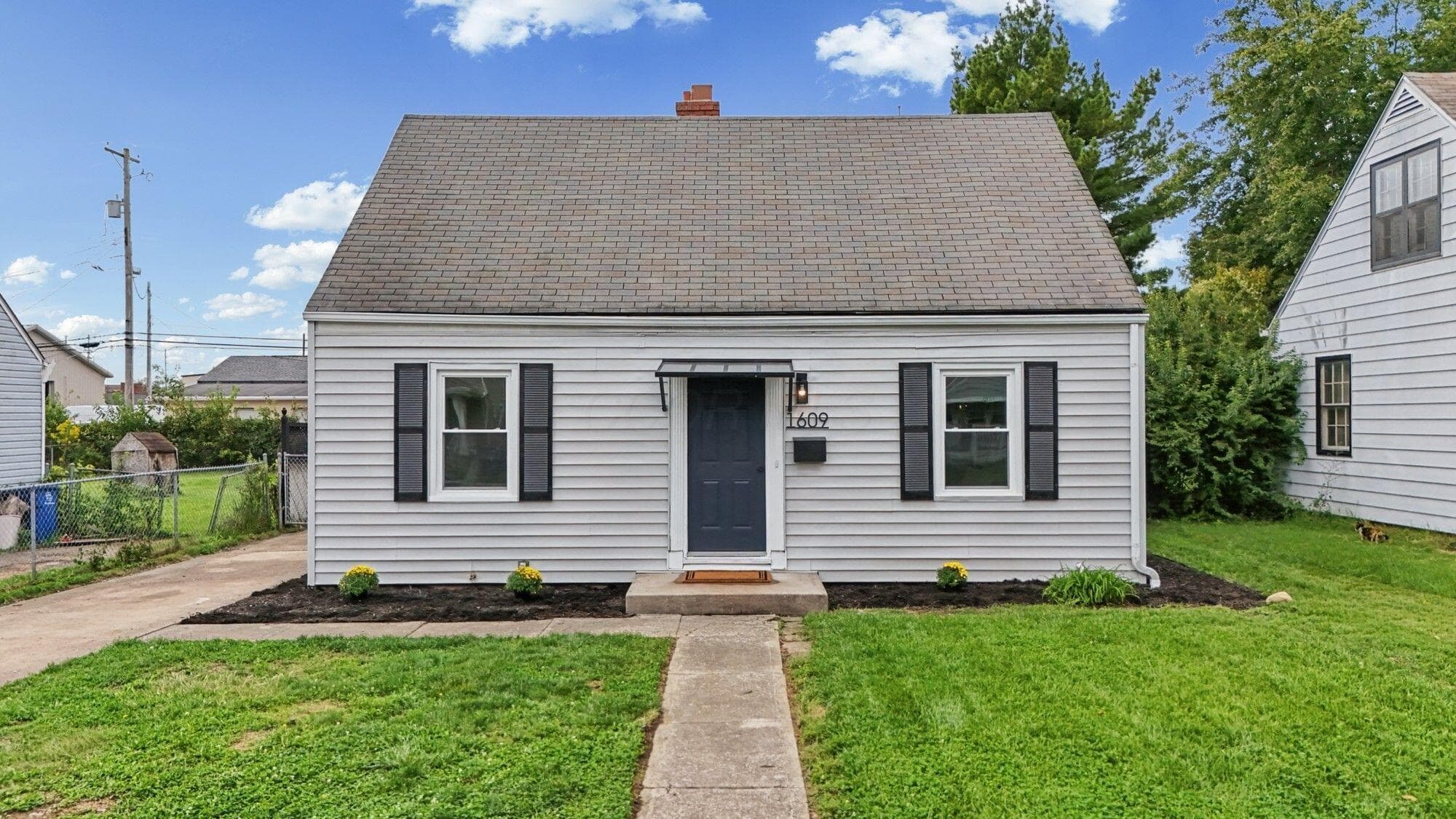 1609 Champion Avenue — photo 1 of 36