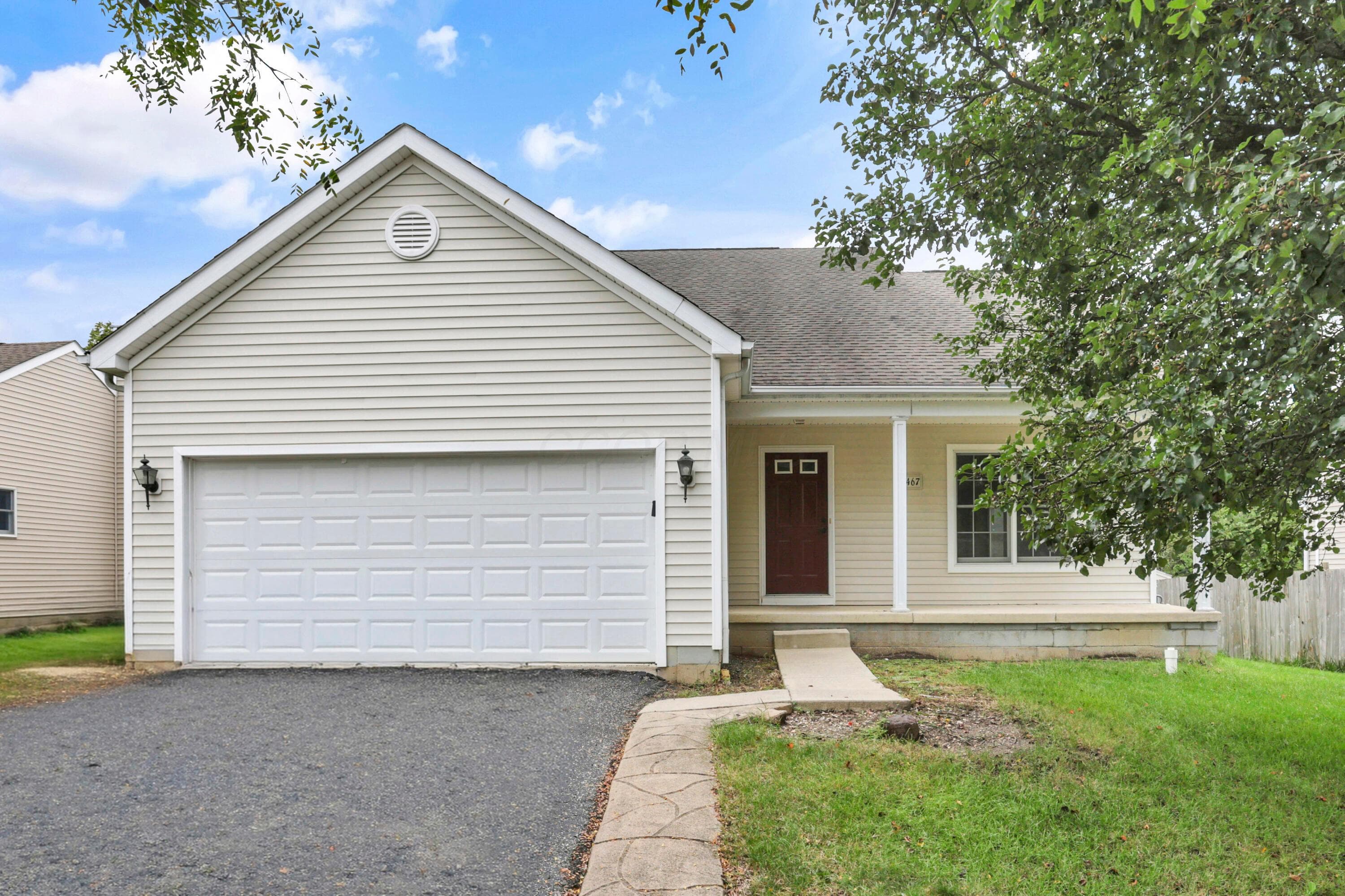 1467 Creekview Drive — photo 1 of 47
