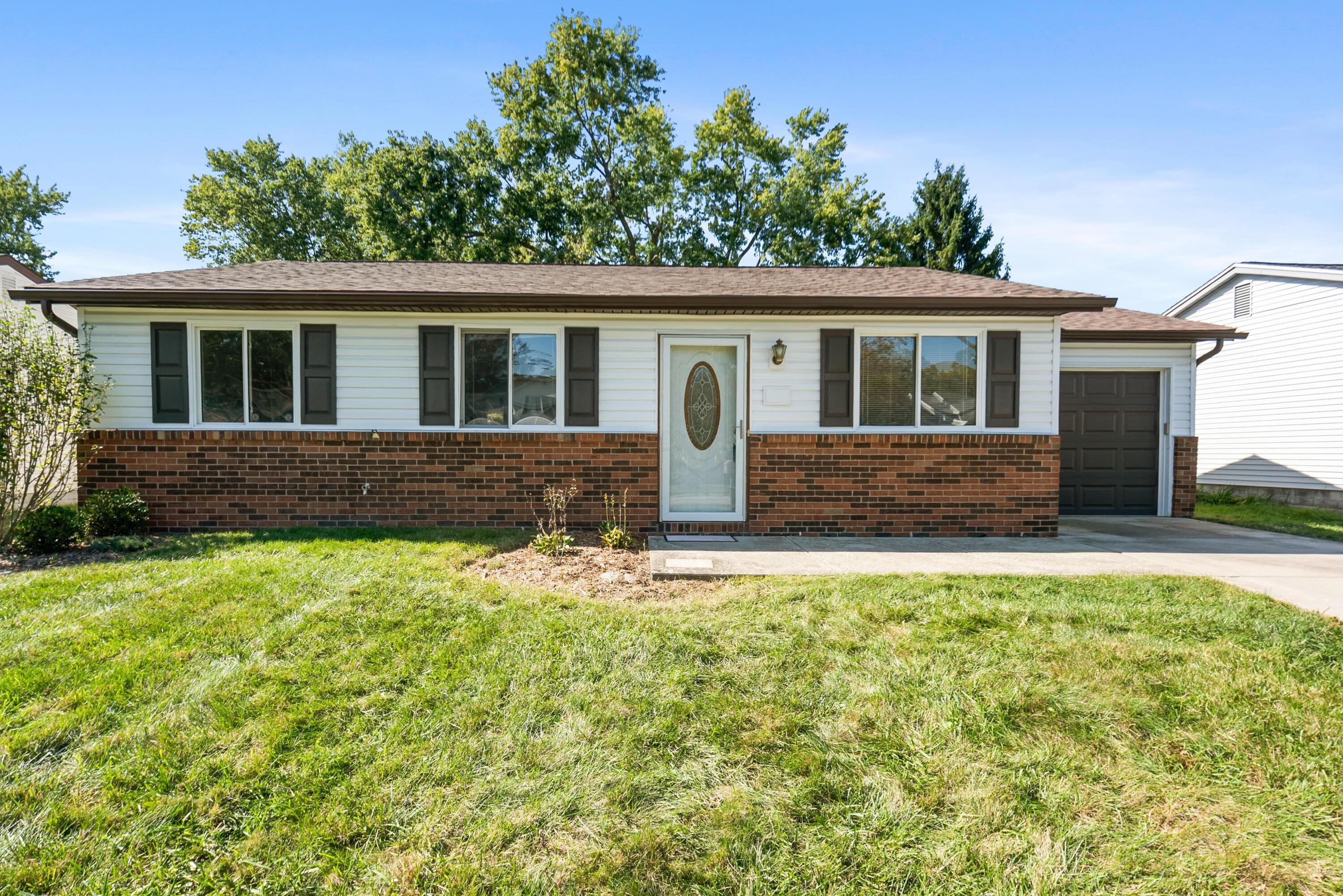 4751 Larkin Drive — photo 1 of 28
