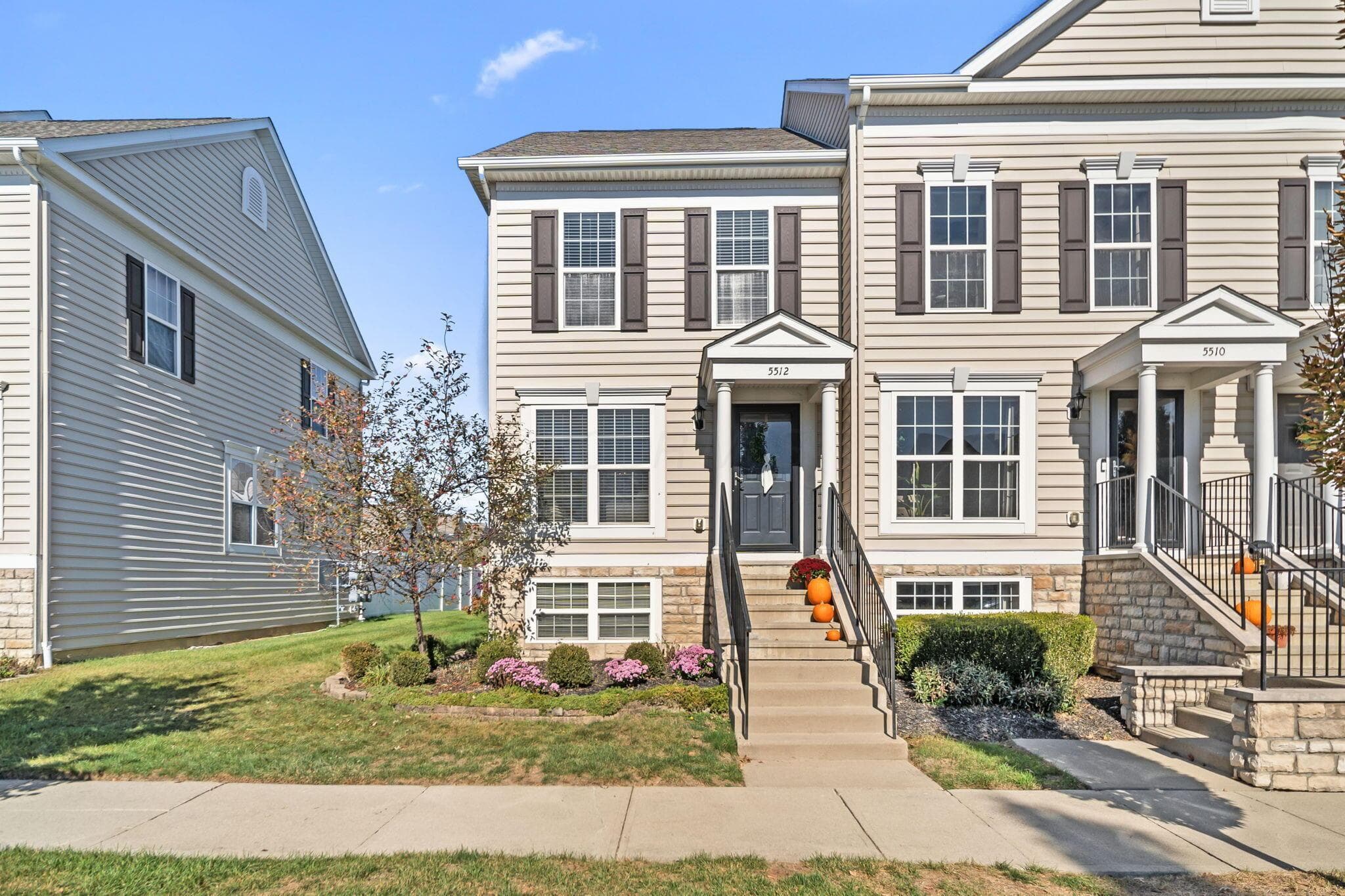 5512 Sentinel Falls Street — photo 1 of 36